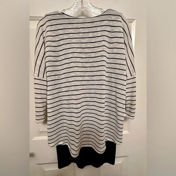 White House Black Market Striped Layered-Look Longline Top in Black— Size Small - Picture 4 of 6